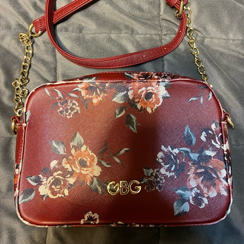 GBG Los Angeles Floral Crossbody Bag - Red